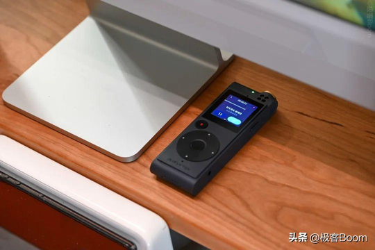 讯飞智能录音笔sr501说明书电子版（智能录音笔真的好用？讯飞智能录音笔SR201星火版使用评测）