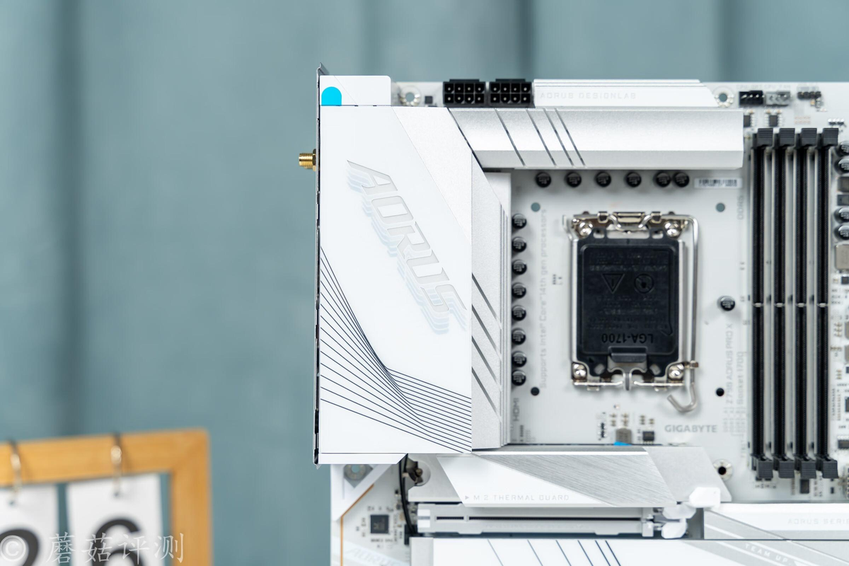 技嘉amd780g主板（用料给力，设计出色，功能强大，技嘉冰雕X Z790 AORUS PRO X主板 拆解）