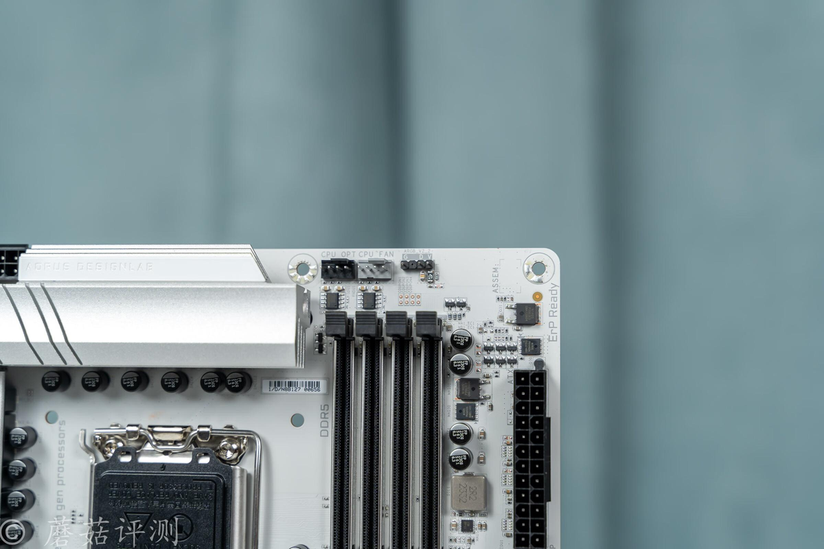 技嘉amd780g主板（用料给力，设计出色，功能强大，技嘉冰雕X Z790 AORUS PRO X主板 拆解）