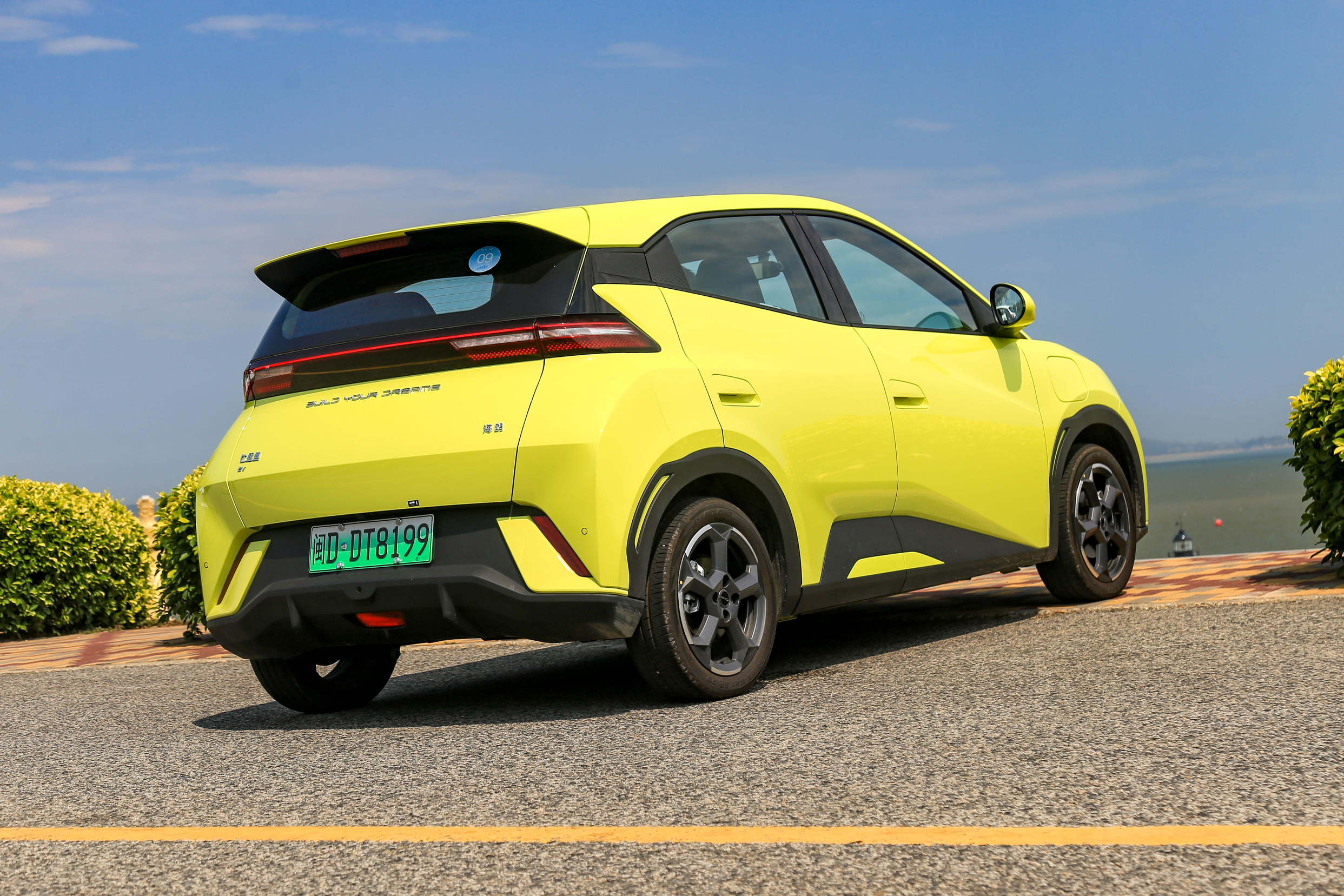 比亚迪新款海鸥什么时候上市白色（试驾比亚迪海鸥：不到10万可买，是大号老头乐还是小号正经车？）