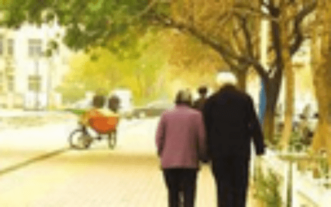 退休人员养老金涨幅（退休人员养老金涨3.8%，每月3100元，能涨118元吗？如何计算？）